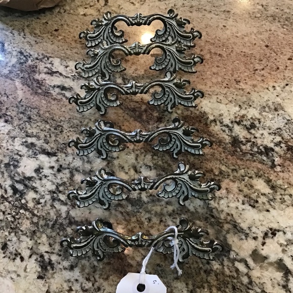 Brass drawer pulls - Picture 2 of 6